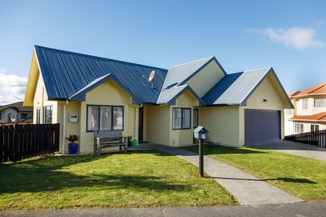 Photo of property in 15 Tolhurst Street, Johnsonville, Wellington, 6037