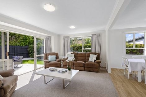 Photo of property in 83a Wilsons Road, Saint Martins, Christchurch, 8022