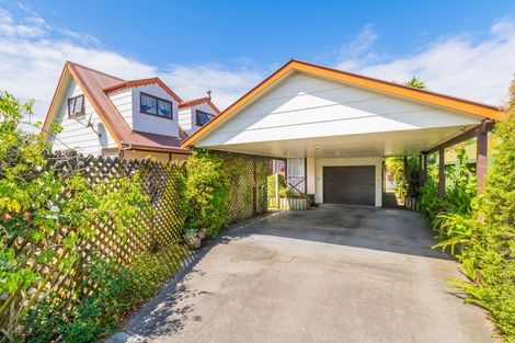 Photo of property in 32a Francis Road, Paraparaumu Beach, Paraparaumu, 5032