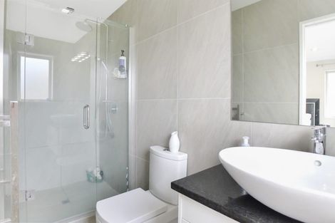 Photo of property in 4 Iwinuku Crescent, Wattle Downs, Auckland, 2103