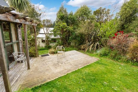 Photo of property in 2 Margate Avenue, Broad Bay, Dunedin, 9014