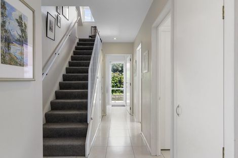 Photo of property in 1 Kelson Lane, Ilam, Christchurch, 8041