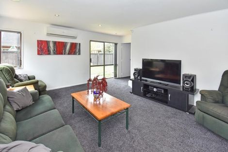 Photo of property in 10b Kindergarten Drive, Conifer Grove, Takanini, 2112