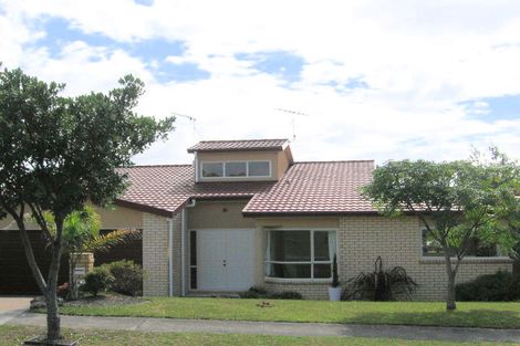 Photo of property in 30 Crimson Park, Oteha, Auckland, 0632