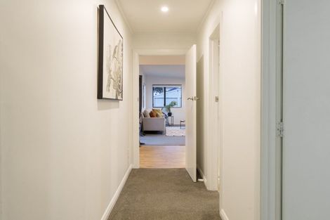 Photo of property in 380 Bay View Road, Saint Clair, Dunedin, 9012