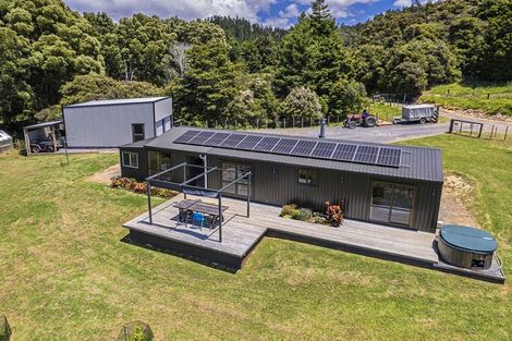 Photo of property in 241a Hailes Road, Whananaki, 0181