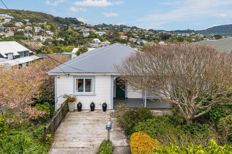 Photo of property in 30 Lucknow Terrace, Khandallah, Wellington, 6035