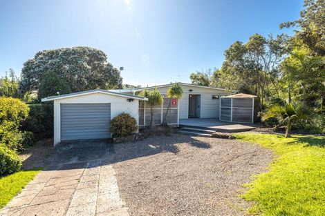 Photo of property in 1 Puriri Road, Oneroa, Waiheke Island, 1081