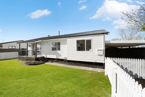 Photo of property in 15 Reeves Close, Fairview Downs, Hamilton, 3214