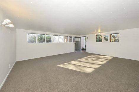 Photo of property in 35 Suva Street, Upper Riccarton, Christchurch, 8041