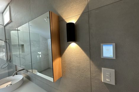 Photo of property in 163 Marine Parade, Seatoun, Wellington, 6022