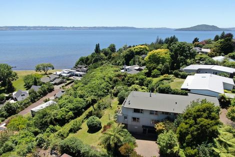 Photo of property in 10 Naera Place, Kawaha Point, Rotorua, 3010