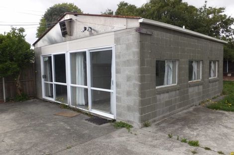 Photo of property in 327 Riccarton Road, Upper Riccarton, Christchurch, 8041