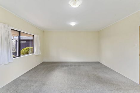 Photo of property in 2/162 Whitford Road, Somerville, Auckland, 2014