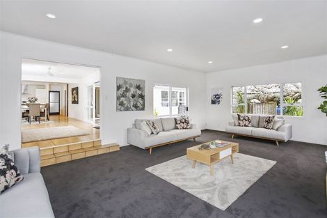 Photo of property in 8 Callis Avenue, Opaheke, Papakura, 2113