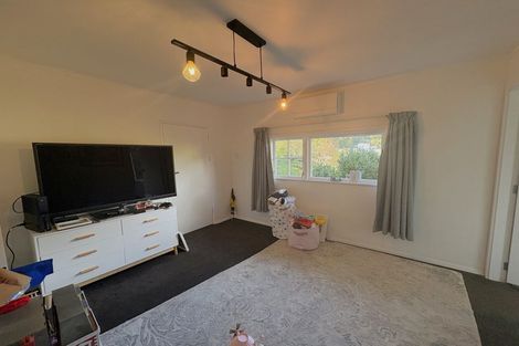 Photo of property in 26 Waitohu Road, York Bay, Lower Hutt, 5013