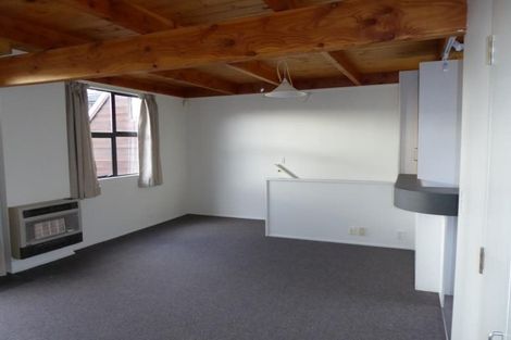 Photo of property in 2/80 Hobson Street, Thorndon, Wellington, 6011