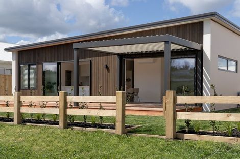 Photo of property in 58 Saint Pauls Drive, Brookfield, Tauranga, 3110