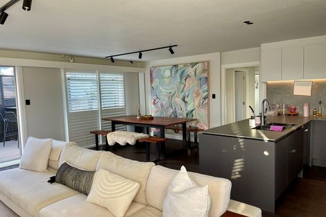 Photo of property in 12a Hinton Place, Weymouth, Auckland, 2103