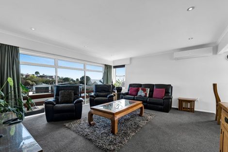 Photo of property in 5 Handley Place, Glen Avon, New Plymouth, 4312