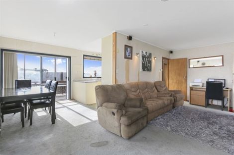 Photo of property in 256 Triangle Road, Massey, Auckland, 0614