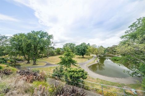 Photo of property in 5 Waimarama Court, Roslyn, Palmerston North, 4414