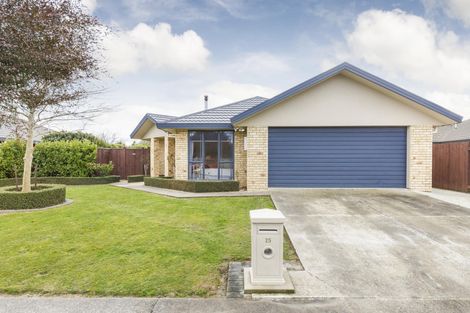 Photo of property in 25 Boston Parade, Kelvin Grove, Palmerston North, 4414