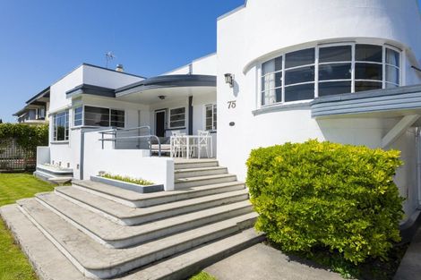 Photo of property in 75 Esplanade, Kaiti, Gisborne, 4010