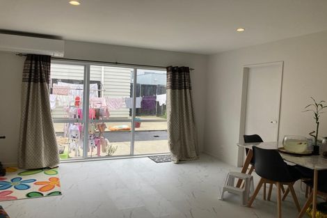 Photo of property in 43 Treestump Road, Takanini, 2112