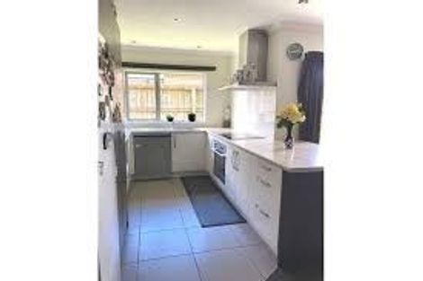 Photo of property in 10 Hill Road, Papatoetoe, Auckland, 2025