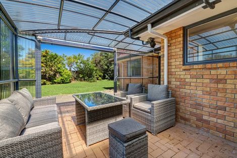 Photo of property in 65 Cabeleigh Drive, Helensville, 0800