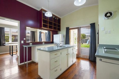 Photo of property in 82 Slacks Road, Awapuni, Palmerston North, 4412