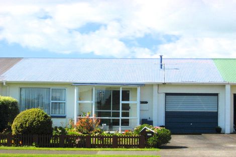 Photo of property in 113 Cutfield Road, Westown, New Plymouth, 4310