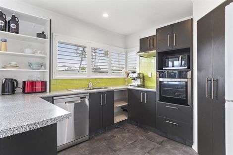 Photo of property in 36 Kane Road, Papamoa Beach, Papamoa, 3118