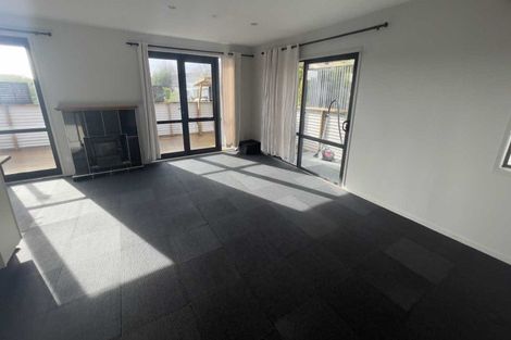 Photo of property in 3 Tilbrook Place, Papakura, 2110