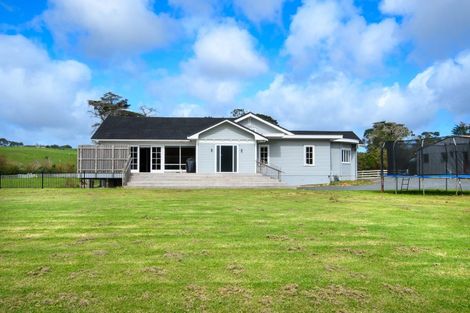 Photo of property in 123 Hunter Road, Taupaki, 0782