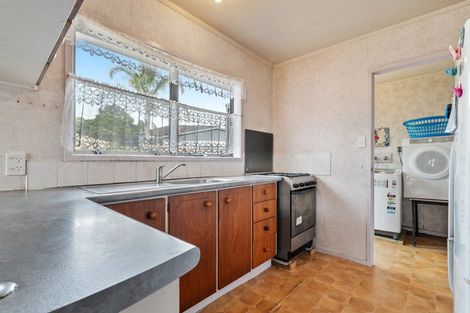 Photo of property in 5 Aronia Way, Goodwood Heights, Auckland, 2105