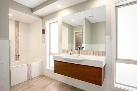 Photo of property in 2 Pacific View, Whitby, Porirua, 5024