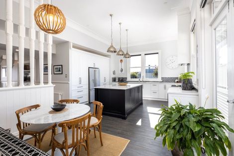 Photo of property in 149a Tukapa Street, Westown, New Plymouth, 4310