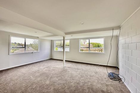 Photo of property in 54 Triangle Road, Massey, Auckland, 0614