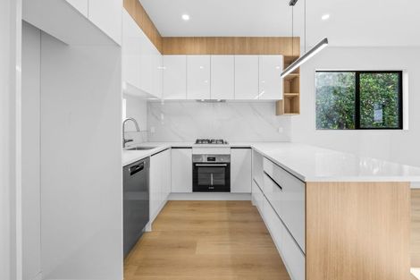 Photo of property in 370e Main Road, Huapai, Kumeu, 0810