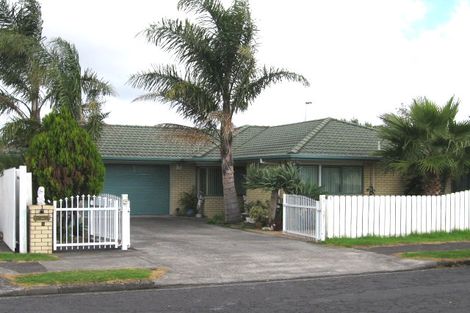 Photo of property in 1 Poinsettia Place, Henderson, Auckland, 0610
