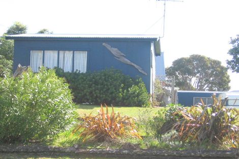 Photo of property in 323 Given Avenue, Whangamata, 3620