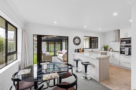 Photo of property in 1 Tern Place, Hokowhitu, Palmerston North, 4410