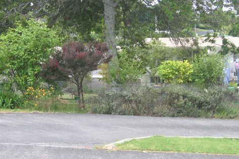 Photo of property in 1/2 Clare Place, Glenfield, Auckland, 0629