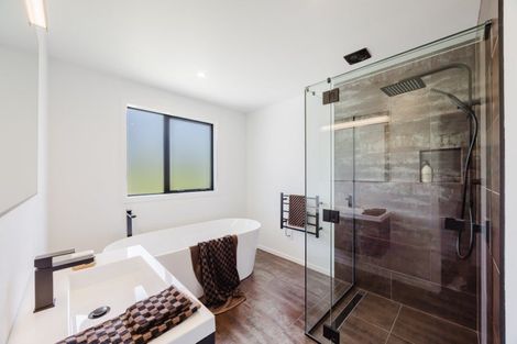 Photo of property in 4 Cemetery Road, Waipawa, 4273