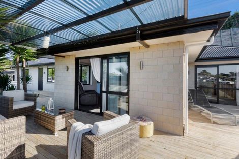 Photo of property in 176 Omata Road, Blagdon, New Plymouth, 4310