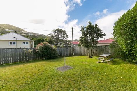 Photo of property in 8 Elliott Street, Johnsonville, Wellington, 6037