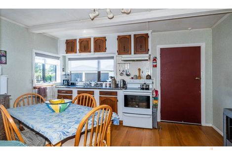 Photo of property in 39 Rhodes Street, Waimate, 7924