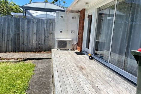 Photo of property in 2/1369 Dominion Extension, Mount Roskill, Auckland, 1041